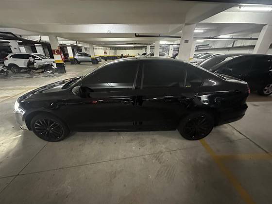 VOLKSWAGEN JETTA 1.4 16V TSI TRENDLINE GASOLINA 4P TIPTRONIC VOLKSWAGEN JETTA 1.4 16V TSI TRENDLINE GASOLINA 4P TIPTRONIC